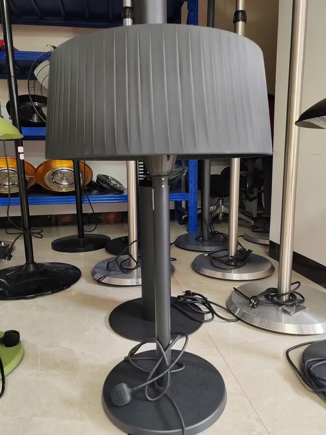 Silent room heater